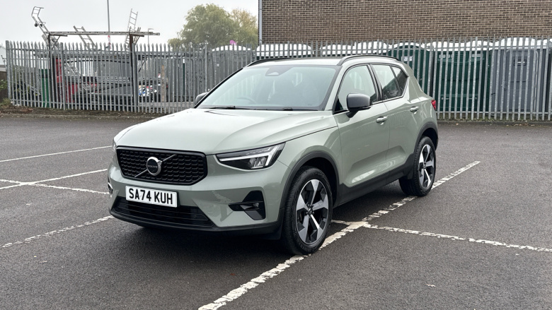 Volvo XC40 2.0 B3P Plus Dark 5dr Auto Petrol Estate
